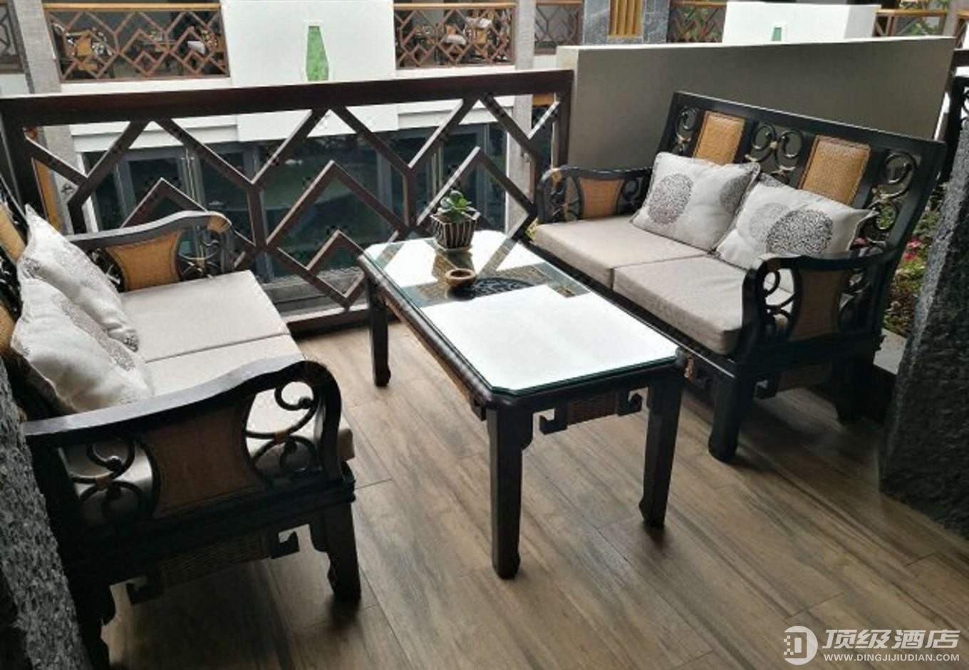 丽江古城蓝月溪谷酒店实拍图